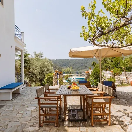 Sleeps 7 Pool Wifi *