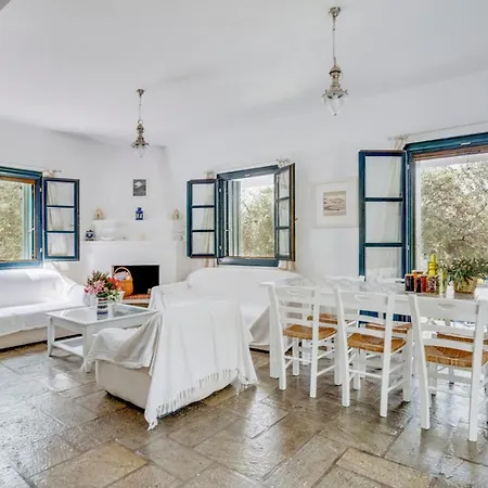 Sleeps 7 Pool Wifi * 斯塔菲罗斯